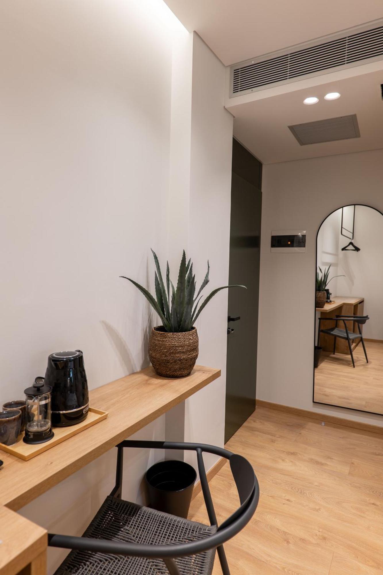 Kamara Rooms Sarande Bilik gambar