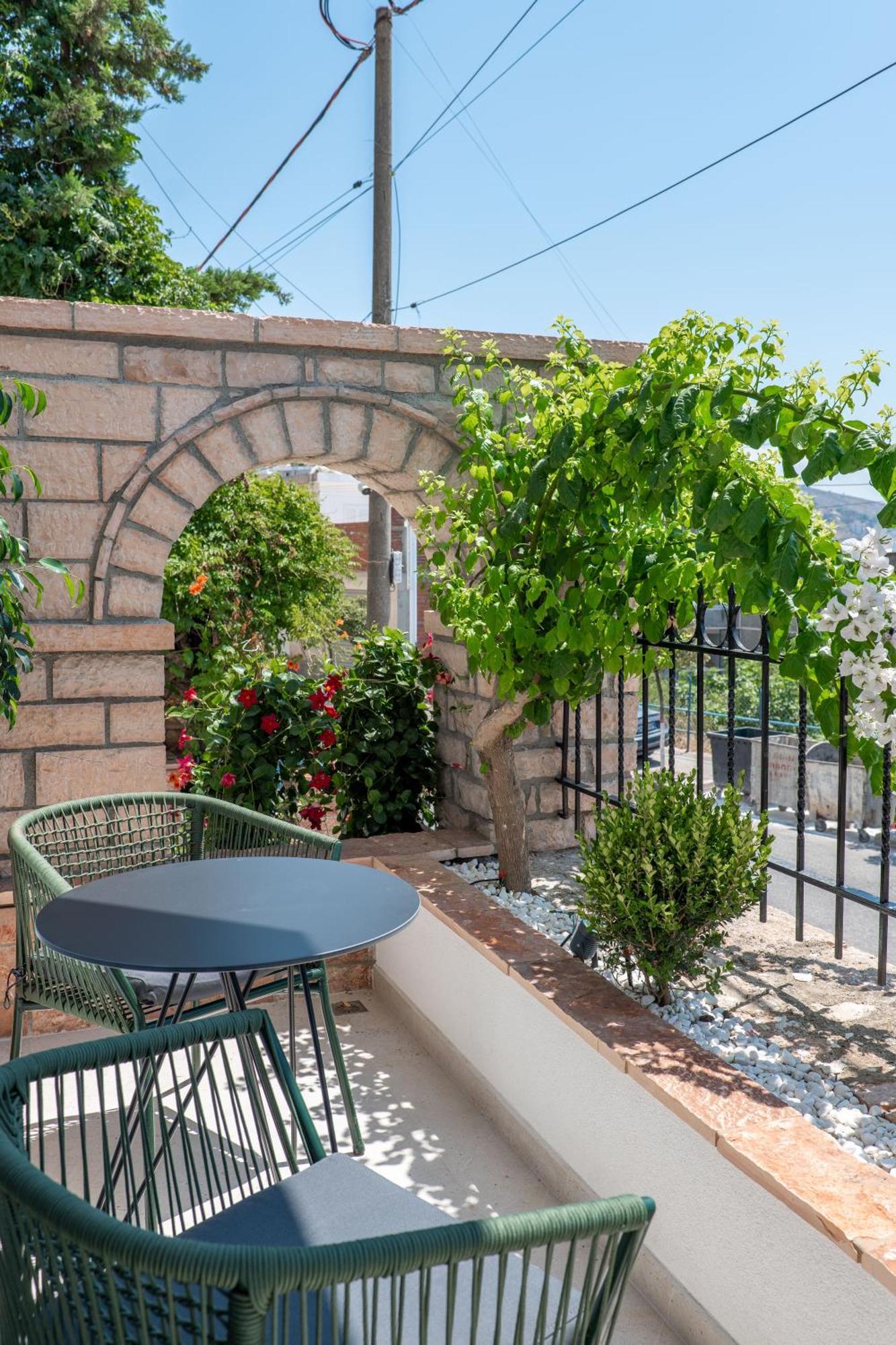 Kamara Rooms Sarande Luaran gambar